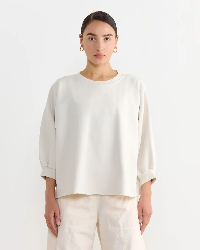 Fond Sweatshirt in Dirty White Hoodie with Zipper Placket Modern Functional